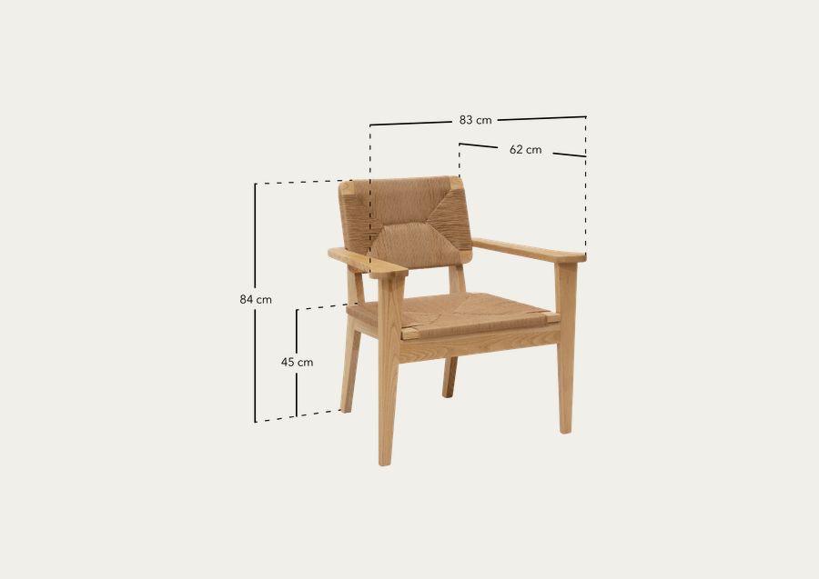 Butaca con estructura de madera de olmo y asiento de fibra natural de 84x83cm