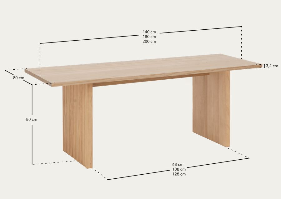 Tavolo da pranzo in legno massello in tonalità di rovere medio di varie dimensioni